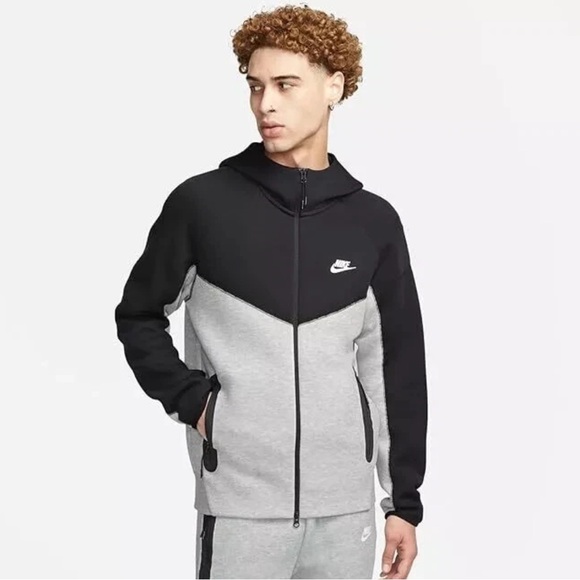 Nike Men's Tech Fleece Full-Zip Windrunner Hoodie gray and black -like new s/m